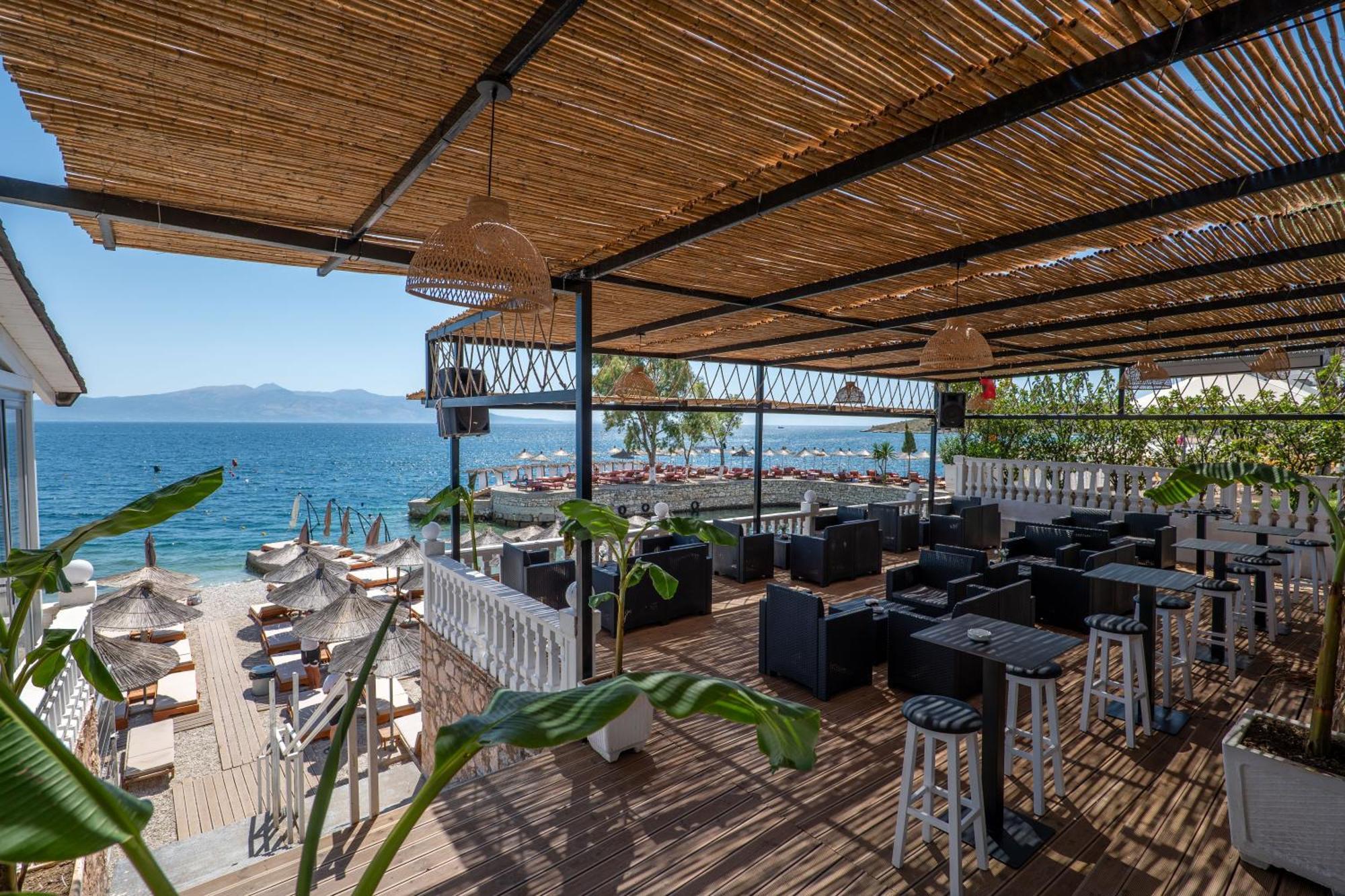 Hotel Kompleks Joni Sarande Exterior photo