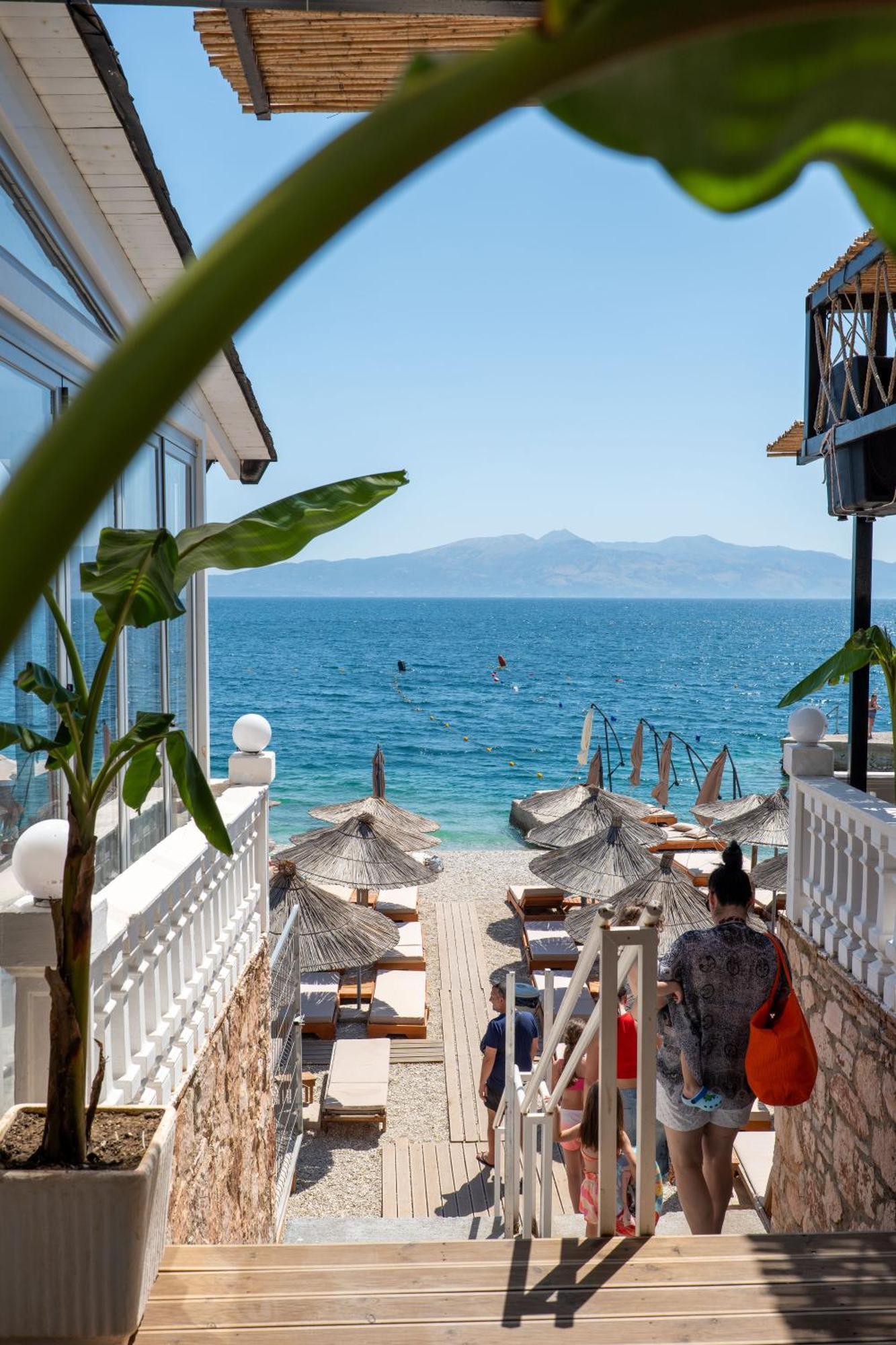 Hotel Kompleks Joni Sarande Exterior photo