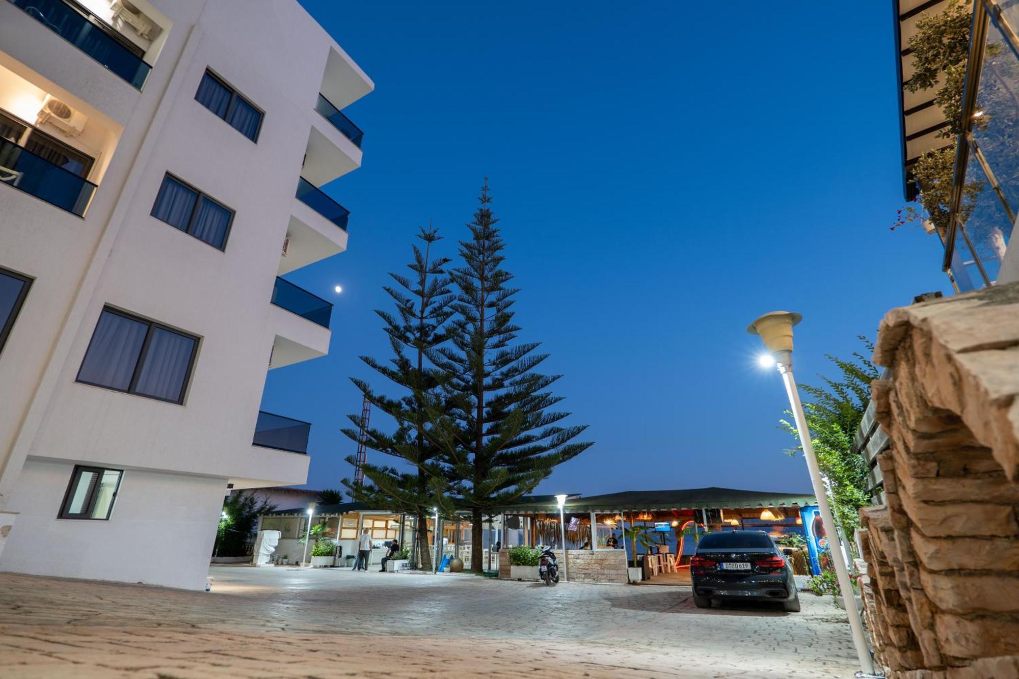Hotel Kompleks Joni Sarande Exterior photo